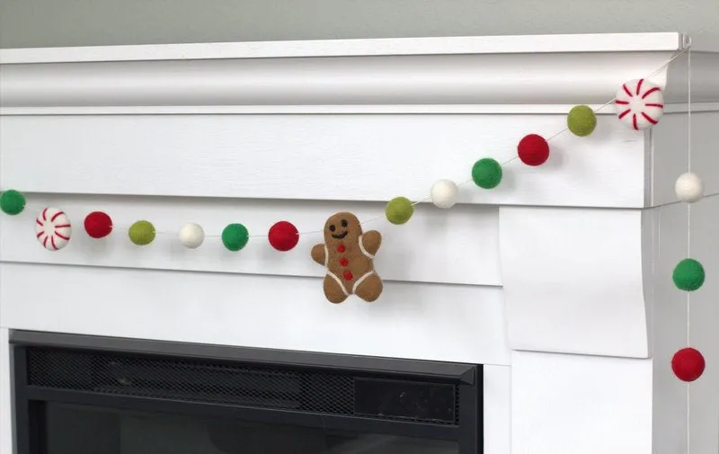 Gingerbread & Peppermint Christmas Felt Garland- Red & Green